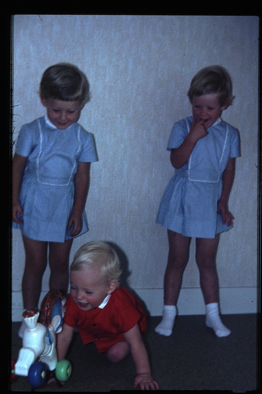 16.Delft aug 1966 Brigitte,Marion,Peter.JPG